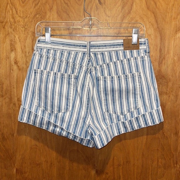 American Eagle Mom Jean Shorts - Picture 2 of 3